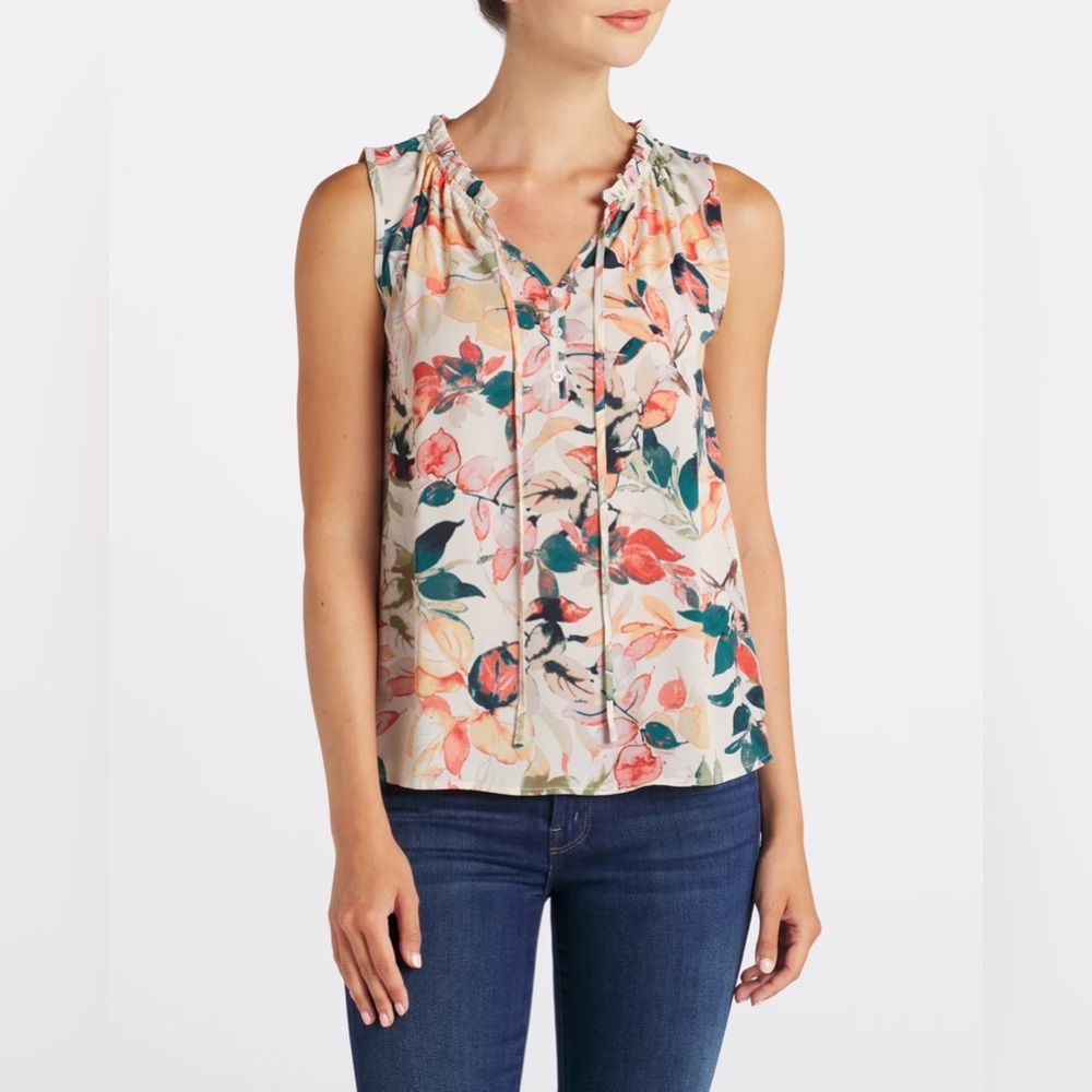 BEACON
Laura Ruffle Detail Blouse